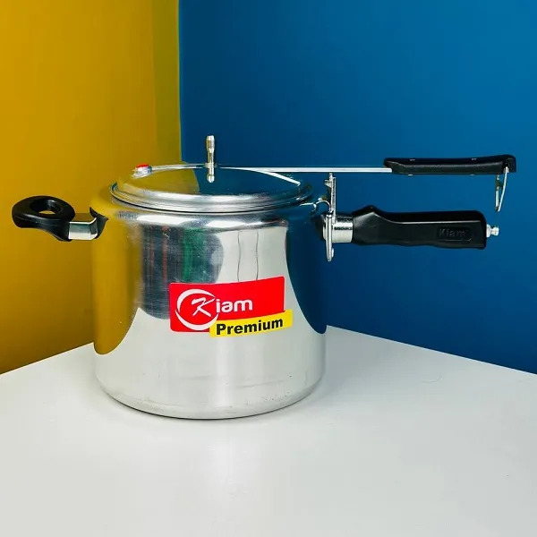 Best Pressure Cooker – 5.5L Kiam brand